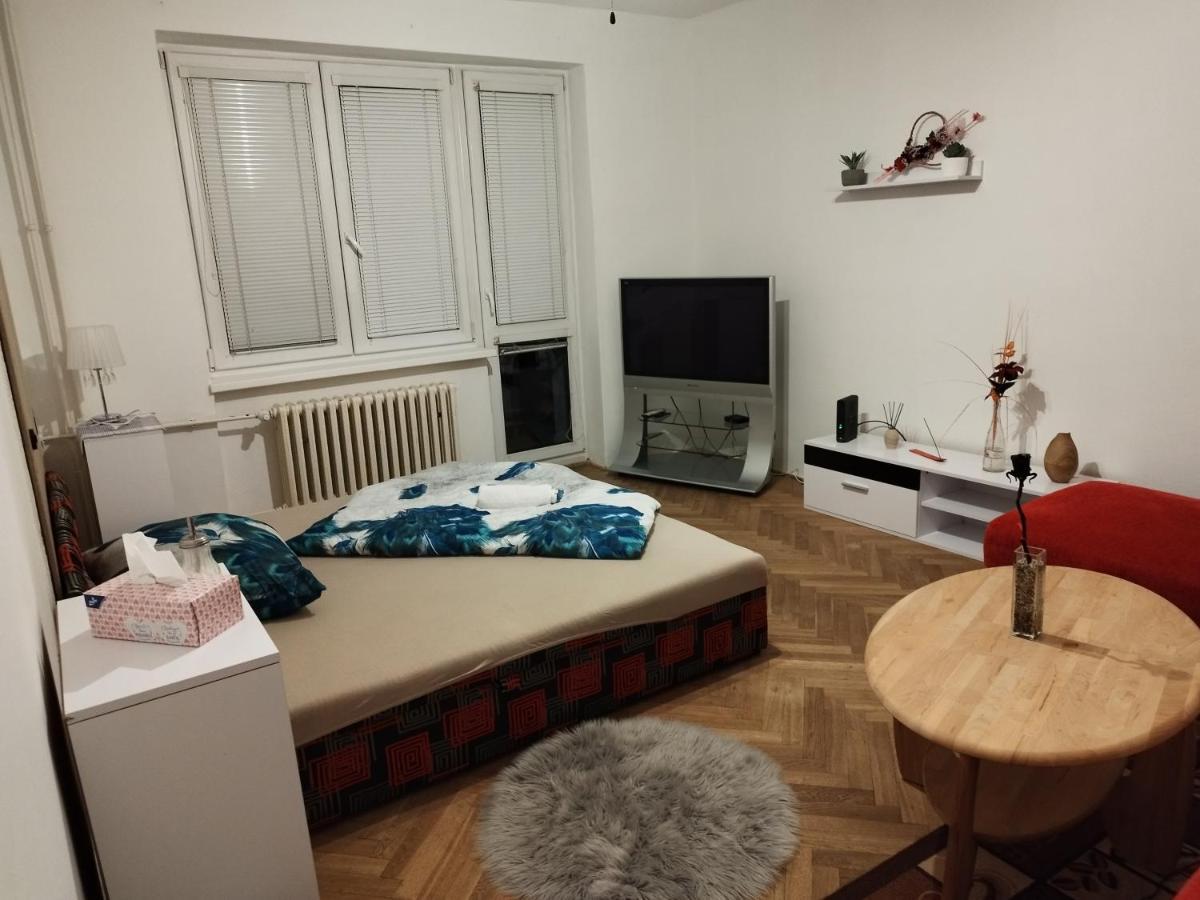 Apartman Mirabella Brno Buitenkant foto